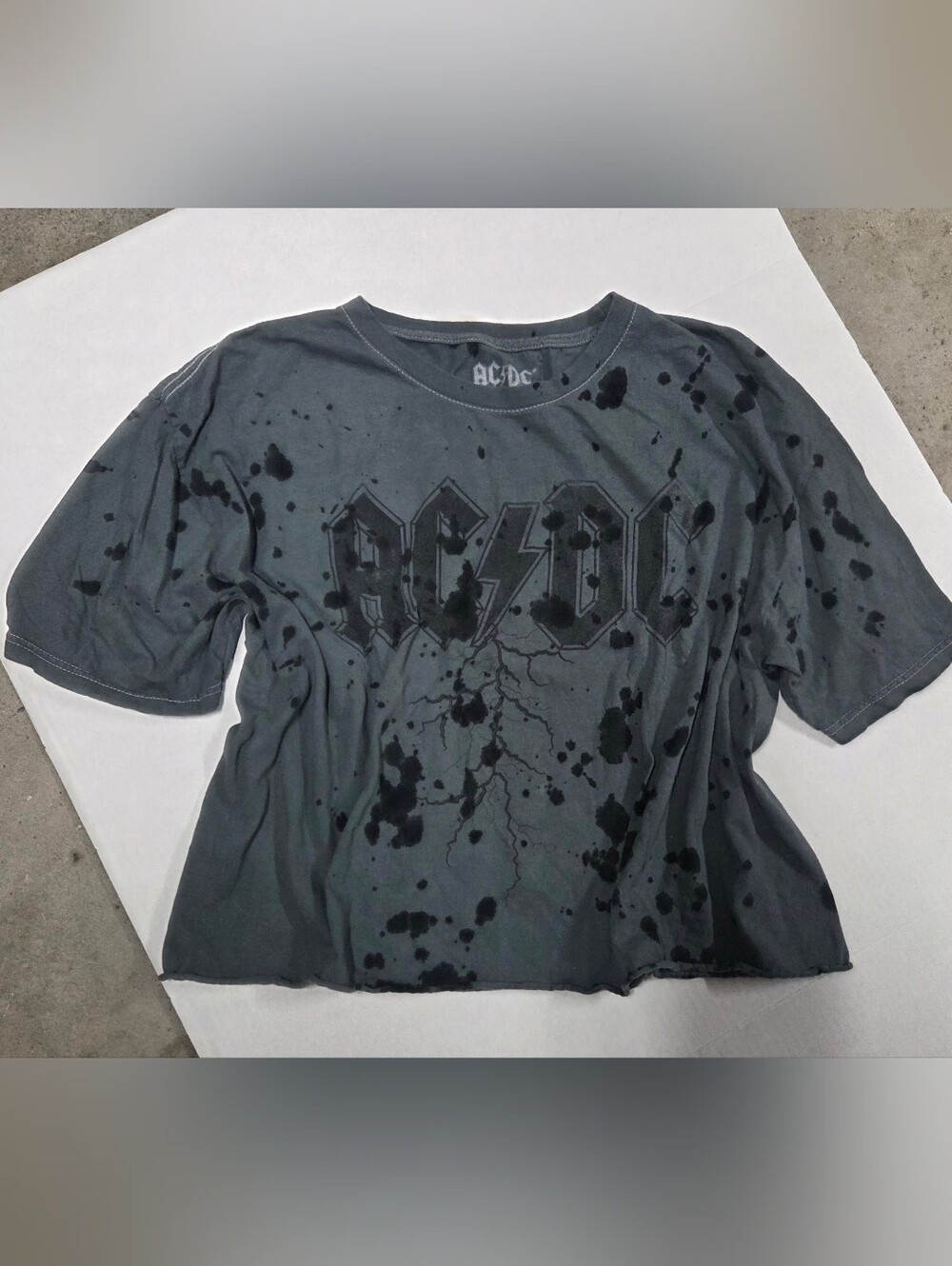 AC/DC Charcoal and Black Splatter Crop Graphic Tee Size L